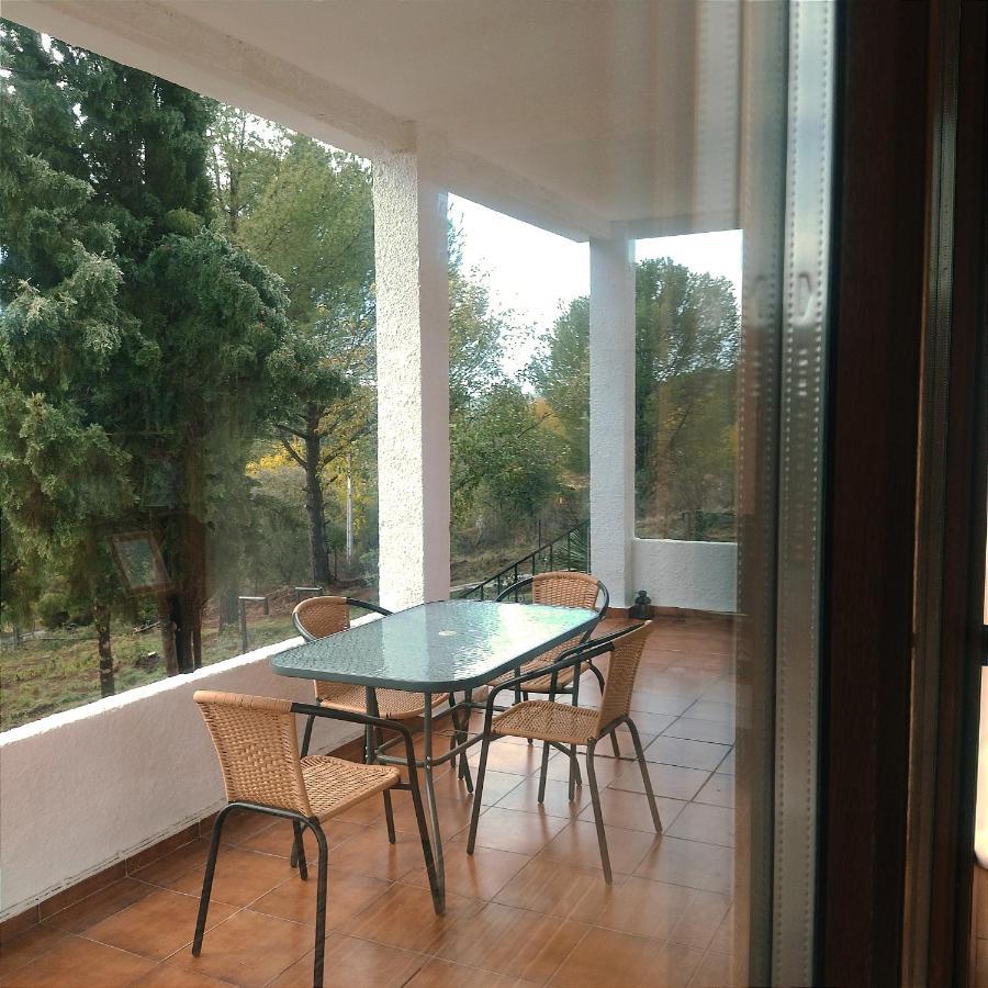 Bonita Casa Blanca En El Bosque. Vila Córdova Exterior foto