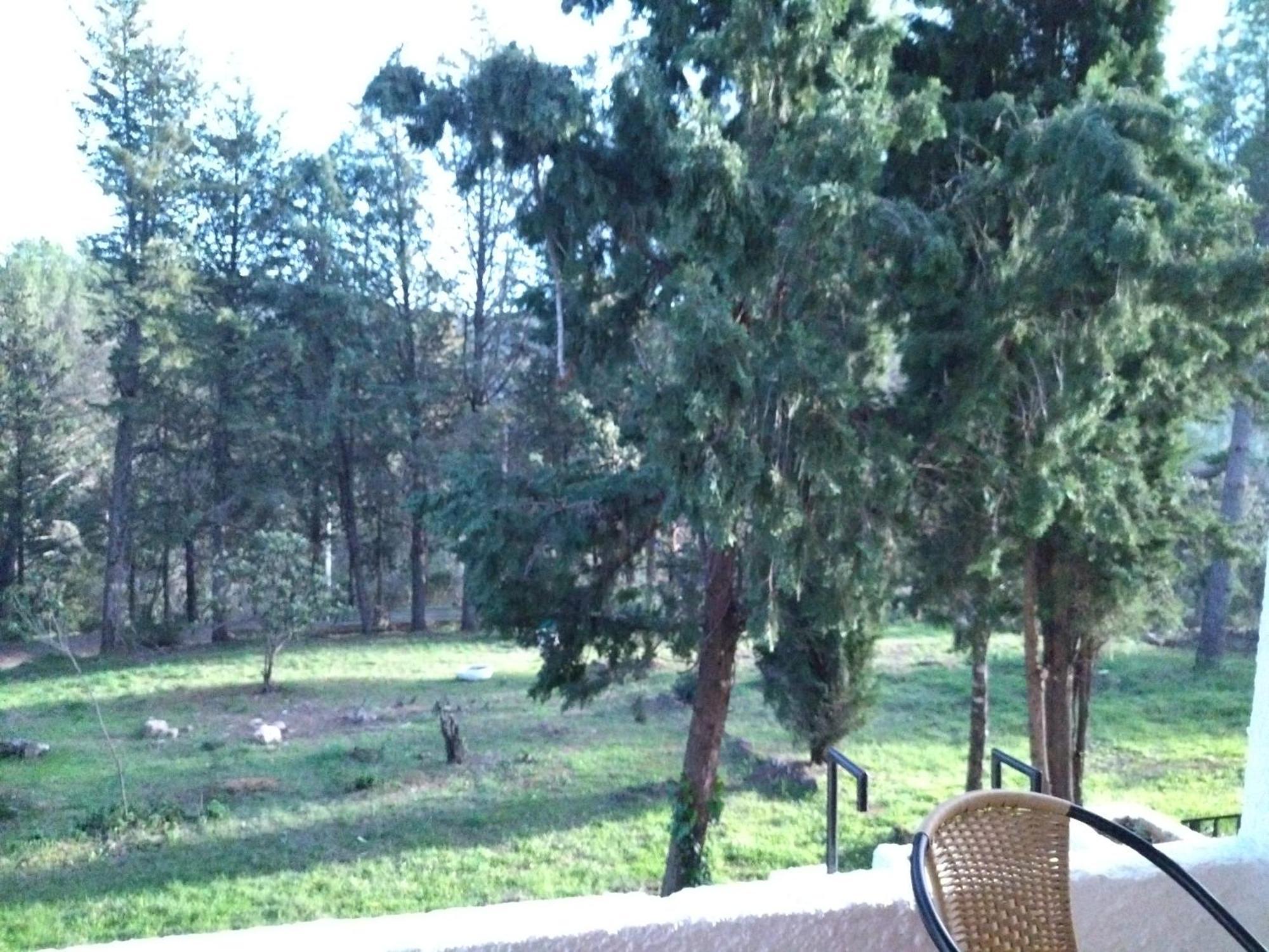 Bonita Casa Blanca En El Bosque. Vila Córdova Exterior foto